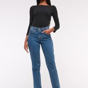 Abercrombie & Fitch Women's 90s Straight Midrise 31 Long